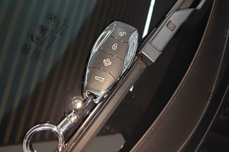 红旗HS3 2024款 1.5T 善为版中控内饰11