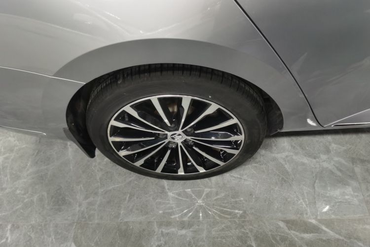 斯柯达 速派 2018款 TSI330 DSG豪华版 国V车身外观6008