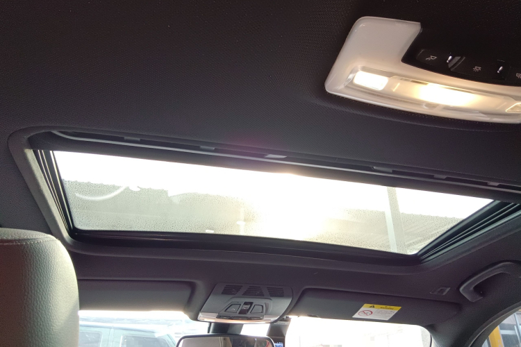 宝马3系 2019款 320i M运动套装局部细节22