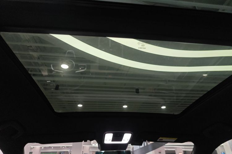 理想汽车 理想ONE 2021款 增程6座版中控内饰22