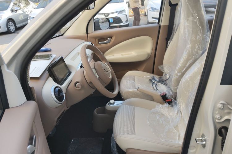 五菱汽车 宏光MINIEV 2025款 四门版 进阶款中控内饰19