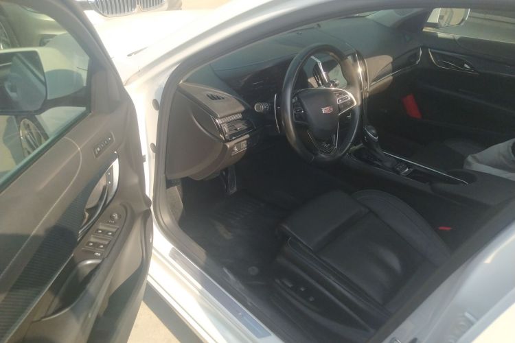 凯迪拉克ATS-L 2016款 28T 豪华型中控内饰20