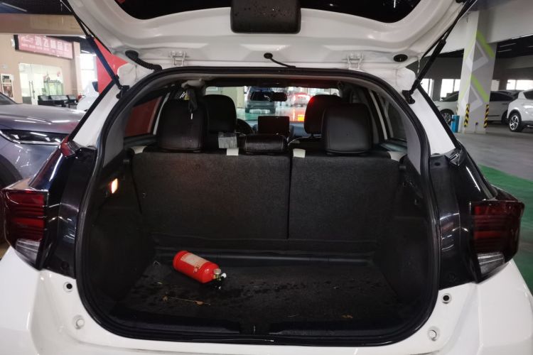 丰田 YARiS L 致炫 2022款 致炫X 1.5L CVT领先PLUS版机舱底盘23