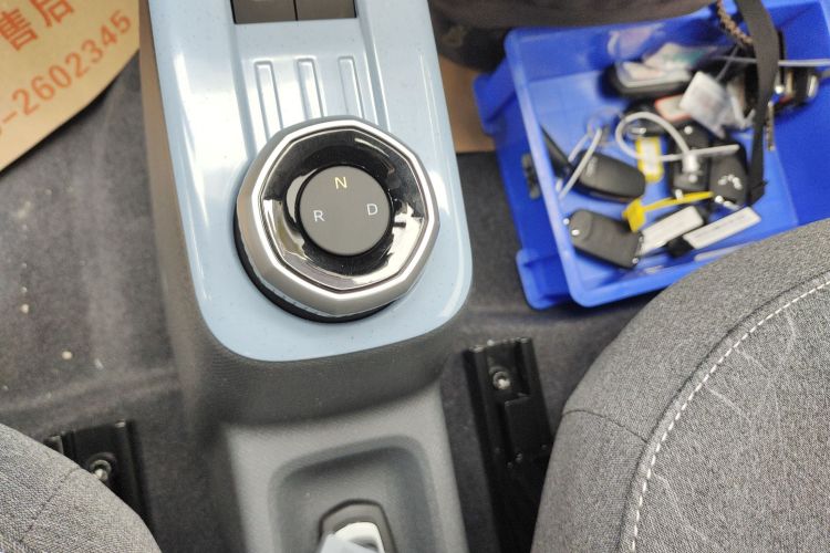 吉利银河 2024款 熊猫mini 200km 耐力熊局部细节18