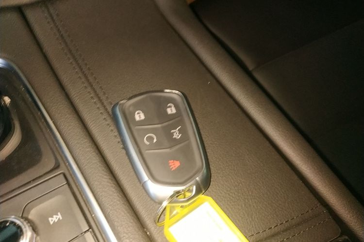 凯迪拉克XT5 2022款 2.0T 四驱豪华型（蜂鸟版）中控内饰11