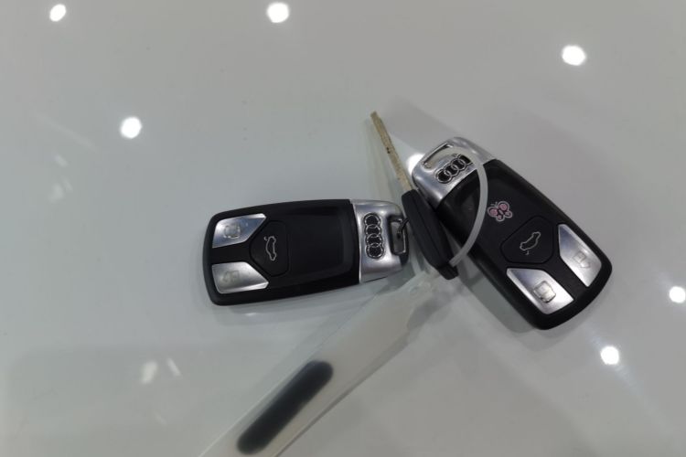 奥迪TT 2015款 TT Coupe 45 TFSI中控内饰11