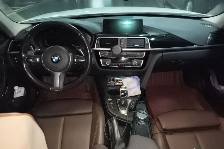 宝马3系 2018款 320Li 领先型M运动套装中控内饰7002