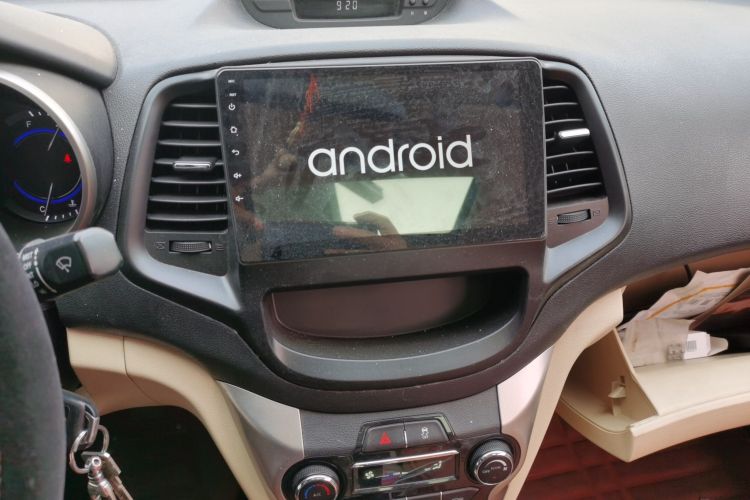 长安 逸动 2015款 1.6L 手动豪华型 国V中控内饰16