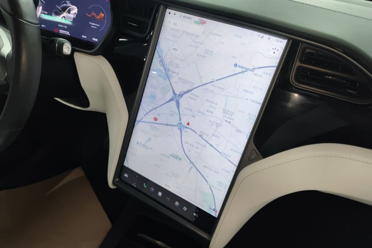 特斯拉 Model X 2019款 长续航版中控内饰16