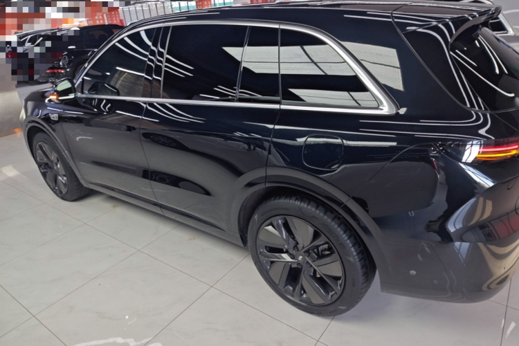 理想汽车 理想L6 2024款 Pro车身外观4