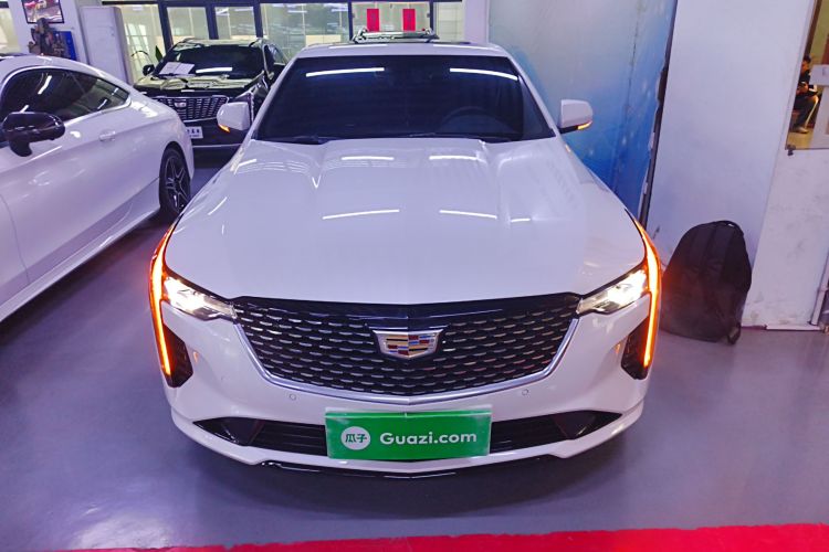 凯迪拉克CT4 2023款 28T 豪华型车身外观2