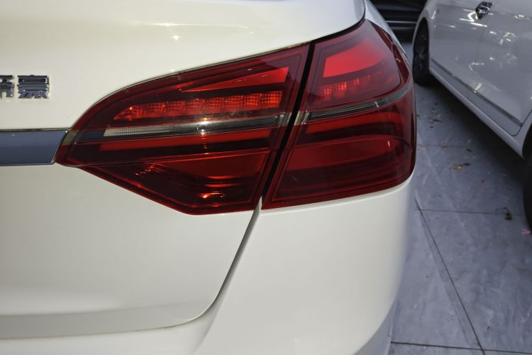 吉利汽车 帝豪 2018款 1.5L CVT向上互联版车身外观9