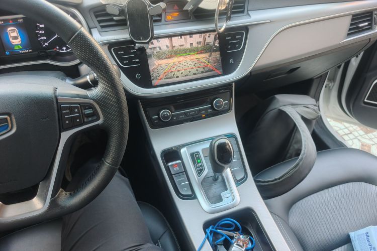 吉利汽车 帝豪GL 2018款 1.8L DCT精英智联型中控内饰16