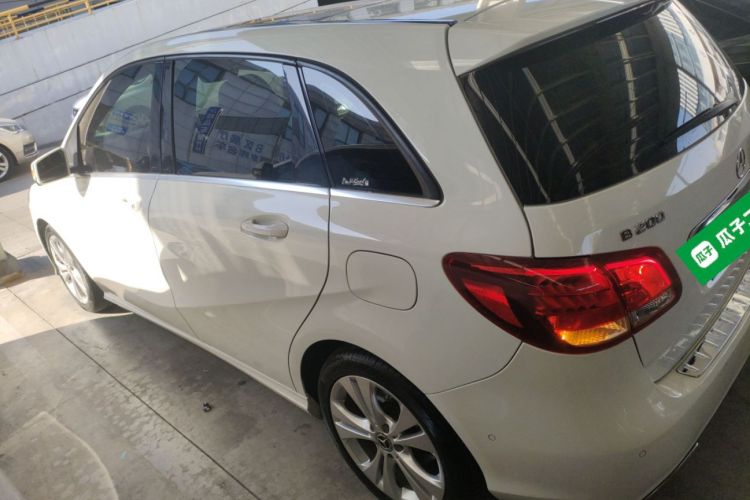 奔驰B级 2019款 B 200 动感型车身外观6003