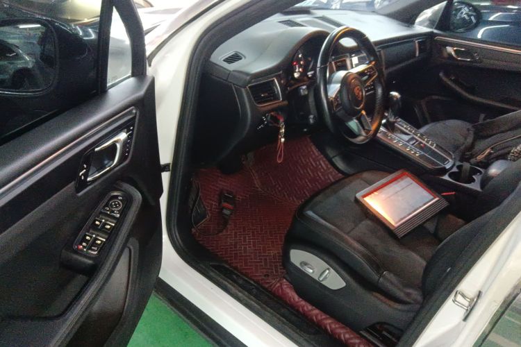 保时捷 2017款  Macan 2.0T中控内饰7003