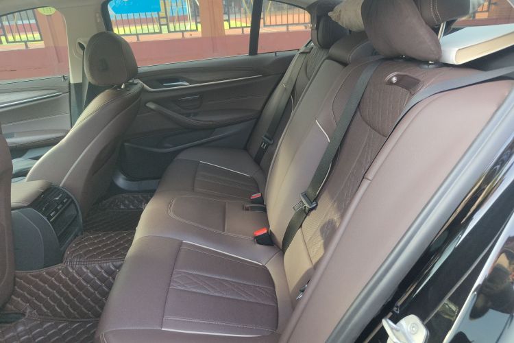 宝马5系 2021款 530Li 领先型 豪华套装中控内饰21