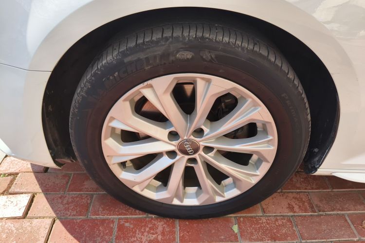 奥迪A4L 2019款 40 TFSI 进取型 国VI车身外观6007