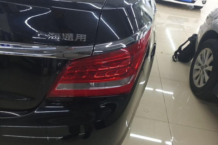 别克 君越 2013款 2.4L SIDI精英舒适型车身外观6006