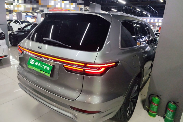 理想汽车 理想ONE 2020款 增程6座版车身外观7