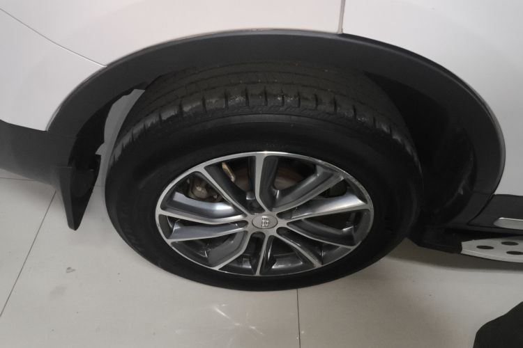 吉利汽车 博越 2018款 1.8TD 自动两驱智雅型车身外观6008