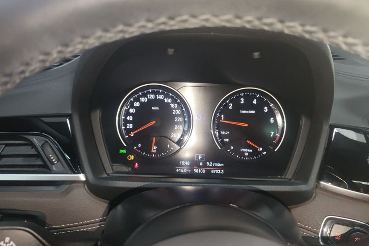 宝马X2 2020款 sDrive25i 领先型M运动套装中控内饰14