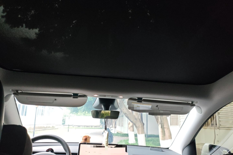 特斯拉 Model Y 2024款 Performance高性能版局部细节22