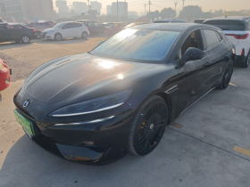 腾势Z9GT 2024款 1100四驱Max版