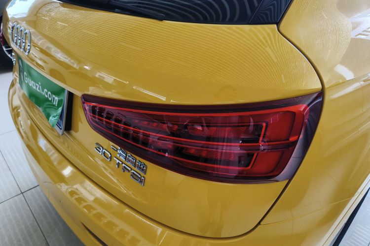 奥迪Q3 2017款 30 TFSI 时尚型车身外观6006