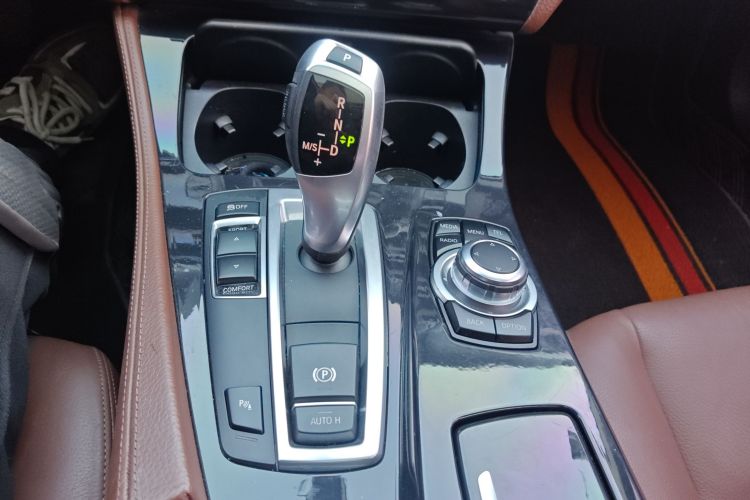 宝马5系 2017款 520Li 典雅型中控内饰18