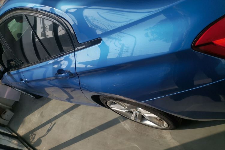 宝马3系 2018款 320Li 领先型M运动套装车身外观4