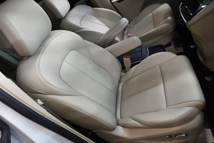 别克GL8 2023款 ES陆尊 尊享型局部细节41