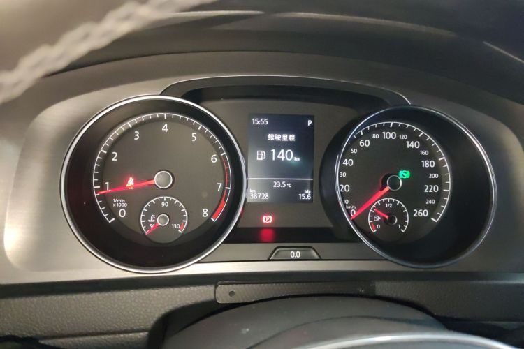 大众 高尔夫 2016款 1.6L 自动舒适型中控内饰14