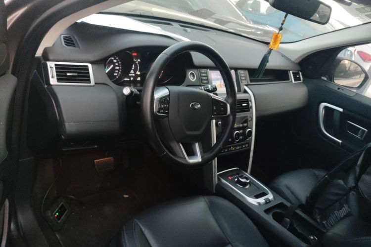 路虎 发现神行 2017款 2.0T HSE中控内饰7002