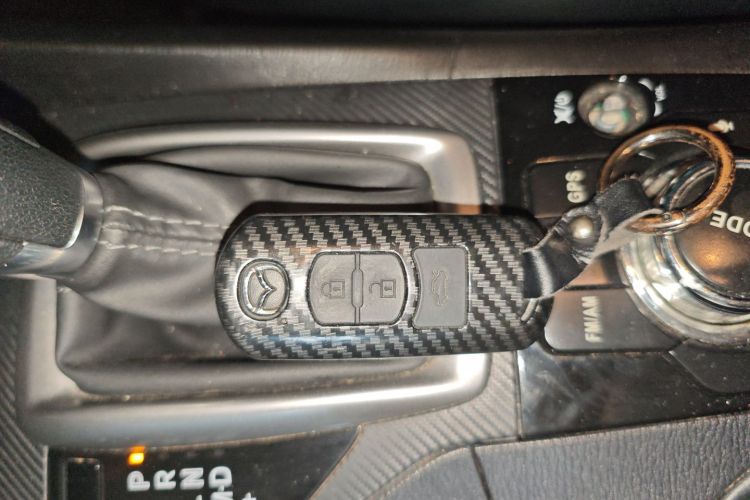 马自达3 昂克赛拉 2019款 云控版 三厢 1.5L 自动舒适型 国VI中控内饰7001