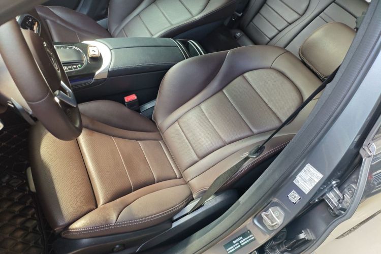 奔驰GLC 2020款 改款 GLC 260 L 4MATIC 动感型局部细节19