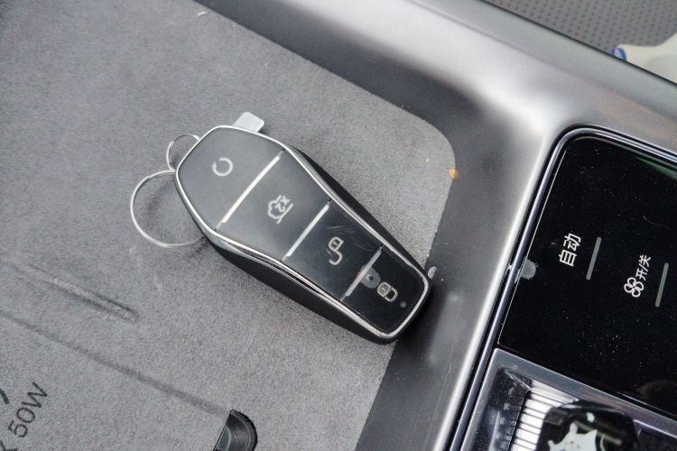 比亚迪 海豹07 DM-i 2025款 智驾版 DM-i 1.5L 125km 尊贵型中控内饰11