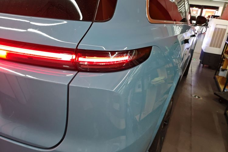 理想汽车 理想L9 2023款 Pro车身外观9