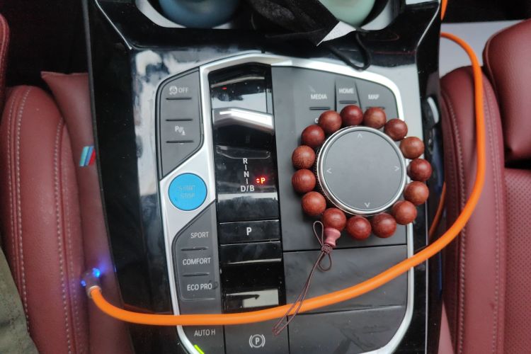 宝马iX3 2024款 领先型中控内饰18