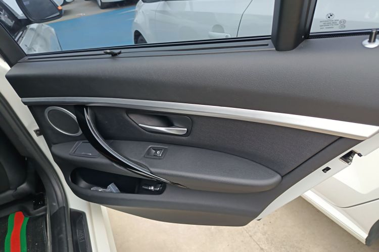 宝马3系 2018款 320Li 时尚型中控内饰7006