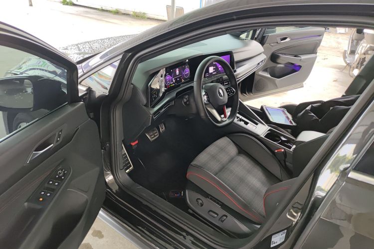 大众 高尔夫GTI 2023款 380TSI DSG GTI中控内饰7002
