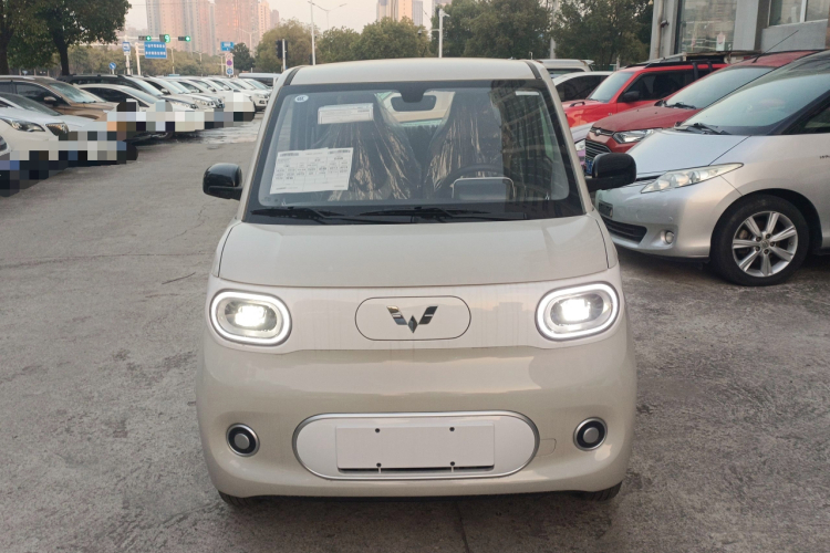 五菱汽车 宏光MINIEV 2024款 第三代 215km 青春版车身外观2