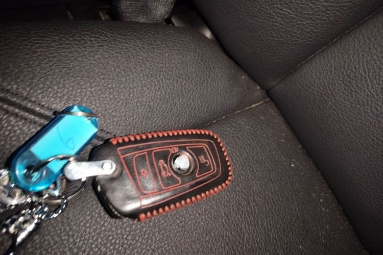 宝马3系 2015款 316Li 时尚型中控内饰11