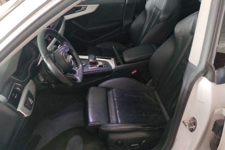 奥迪A5 2017款 Sportback 45 TFSI quattro 运动型中控内饰19