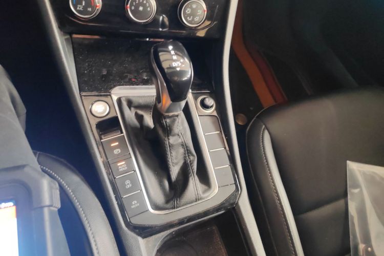 大众 速腾 2020款 280TSI DSG舒适型 国VI中控内饰18