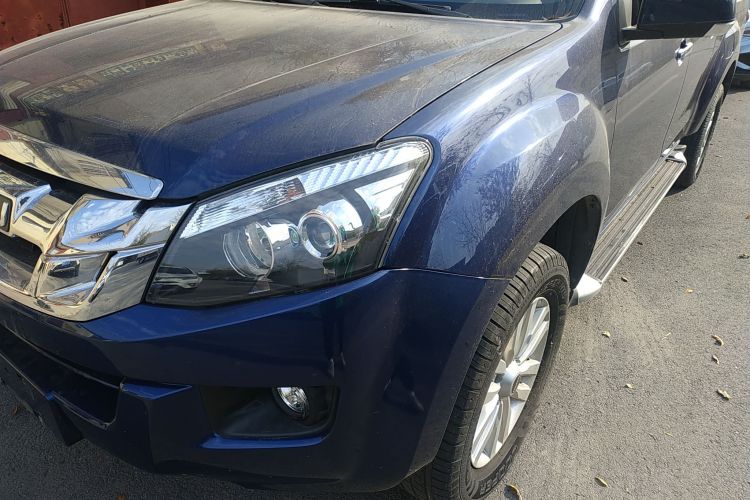 五十铃 铃拓 2020款 2.5T两驱手动领航版 国VI 加长版JE4D25Q6A局部细节36