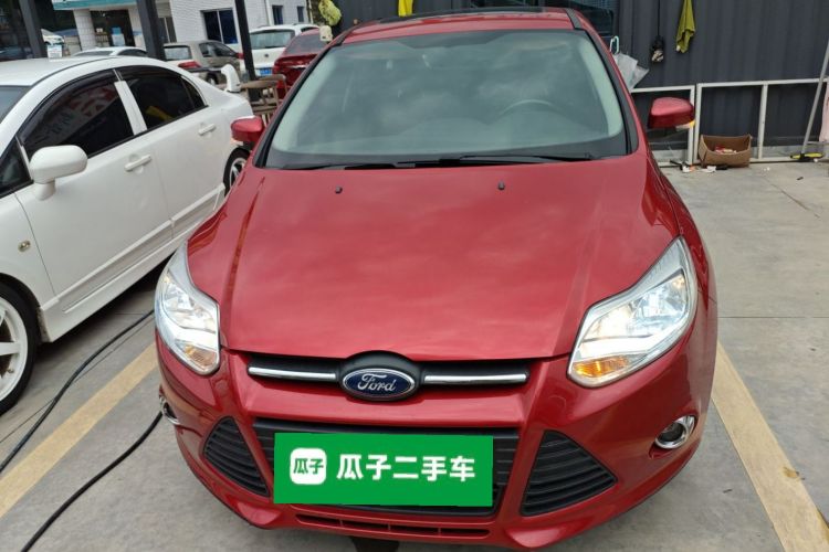 福特 福克斯 2012款 两厢 1.6L 手动风尚型车身外观6001