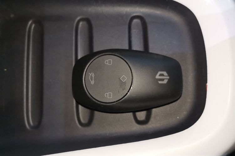 零跑汽车 零跑T03 2022款 星钻版中控内饰11