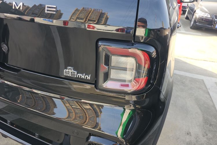 吉利银河 2025款 210km 熊猫卡丁车身外观9