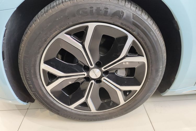 鸿蒙智行 智界S7 2024款 Pro 后驱长航版车身外观6007