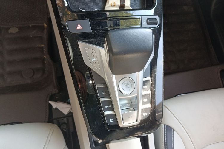 比亚迪 元Pro 2021款 401KM 尊贵型中控内饰18